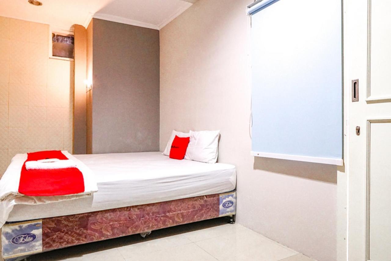 Reddoorz @ Citraland Surabaya Hotel Kültér fotó